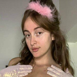 Ameliawetangel Nude