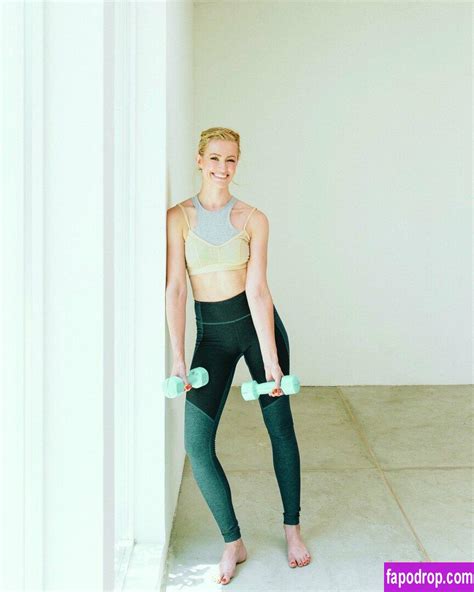 Beth Behrs Nudes