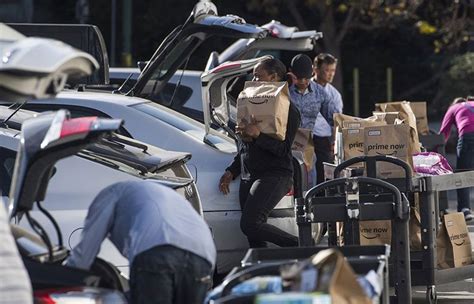 Drivers For Amazon Flex Can Wind Up Earning Less Than They Realize The Seattle Times Drivers For Amazon Flex Can Wind Up Earning Less Than They Realize The Seattle Times