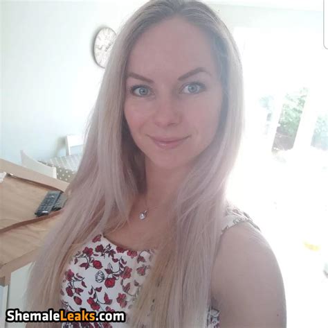 Emma May Onlyfans Emma May Onlyfans