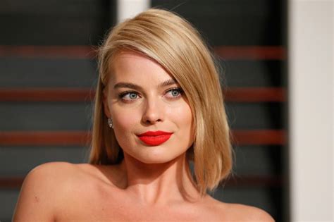 Margot Robbie Nude
