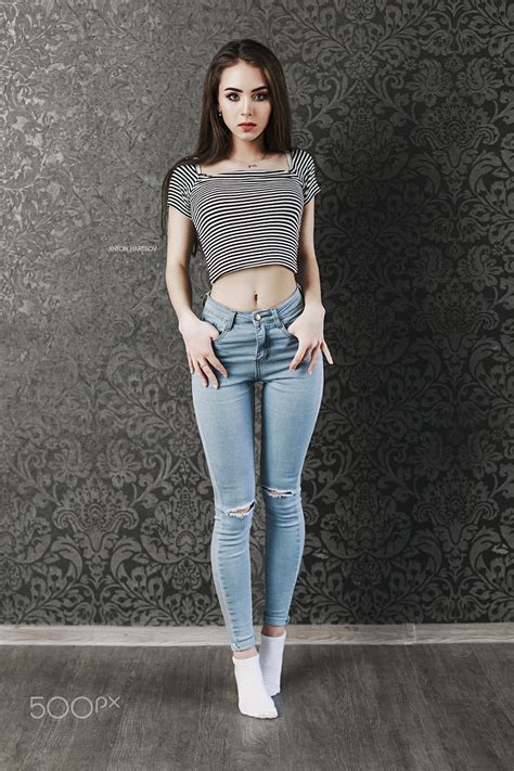 Nude Petite Women