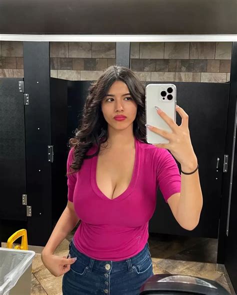 Strawberrytabby Twitch Streamer Age Boyfriend Wiki Bio Net Worth Strawberrytabby Twitch Streamer Age Boyfriend Wiki Bio Net Worth