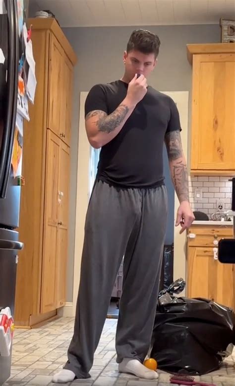 Teen Mom Fans Spot Tyler Baltierra S Massive Bulge In Skintight Grey Teen Mom Fans Spot Tyler Baltierra S Massive Bulge In Skintight Grey