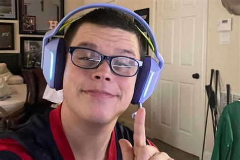 Twitch Streamer Sketch Speaks Out After Past Onlyfans Content Leaked Twitch Streamer Sketch Speaks Out After Past Onlyfans Content Leaked